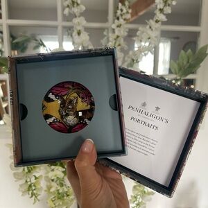 Penhaligon's Portraits Paperweight